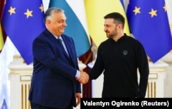 Рукопожатие без симпатии? Отношения Венгрии и Украины, как и их лидеров, премьер-министра Орбана и президента Зеленского, остаются напряженными
