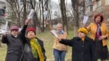 Russia - a humorous video on TVK showed pensioners trying to ward off the coronavirus - Fake News law - screen grab