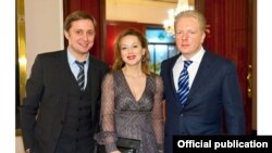 Глава "Российского авторского общества" Сергей Федотов – крайний справа 