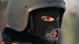 В <strong>Москве</strong> на акции в поддержку Навального <a href="https://d1m1g85jifnrh4.cloudfront.net/a/moscow-navalny/31065286.html" target="_blank">вышли</a> до 40 тысяч человек. МВД считает, что их в десять раз меньше
