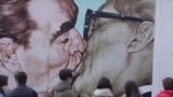 191109-FraternalKiss-DmitryVrubel-Interview-screenshot