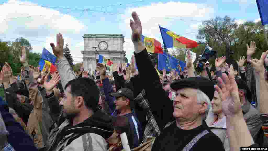 Антиправительственный митинг в Кишиневе 3 мая 2015 года 