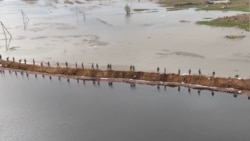 Жители сел в Северном Казахстане укрепляют дамбы: вода приблизилась к Петропавловску