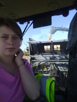 Work as a tractor driver-mechanic "comes easy" for Aleksandra Besparova. Photo: Aleksandra Besparova archive