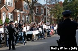 Протесты в Нью-Йорке против пребывания Палия в США