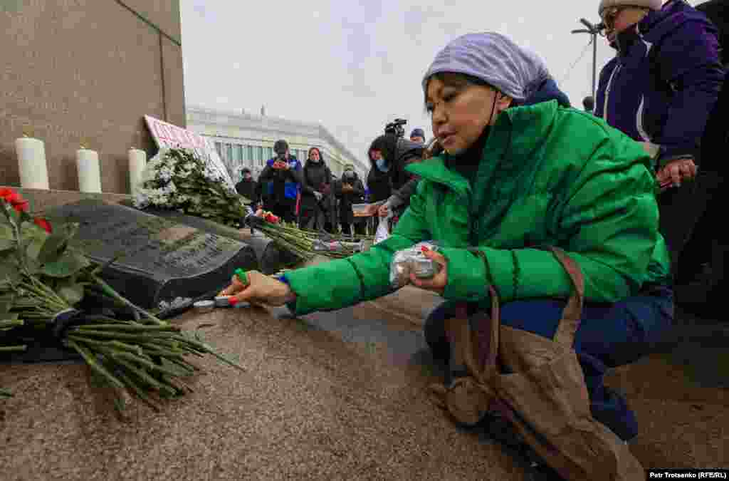 По словам правозащитников, большая часть погибших – молодые люди, среди убитых есть жители, не имевшие отношения к протестным акциям