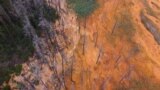 GRAB - Russia's Acid River: Leak Kills Wildlife, Plants In Urals