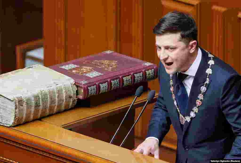 ...и распустил Верховную Раду 